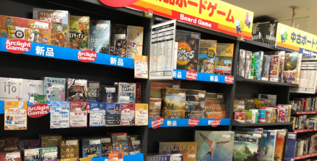 高卒「新作ゲーム、8000円で購入！！ｗ」長崎大学卒ワイ「ん、ブックオフで過去の名作100円で購入」
